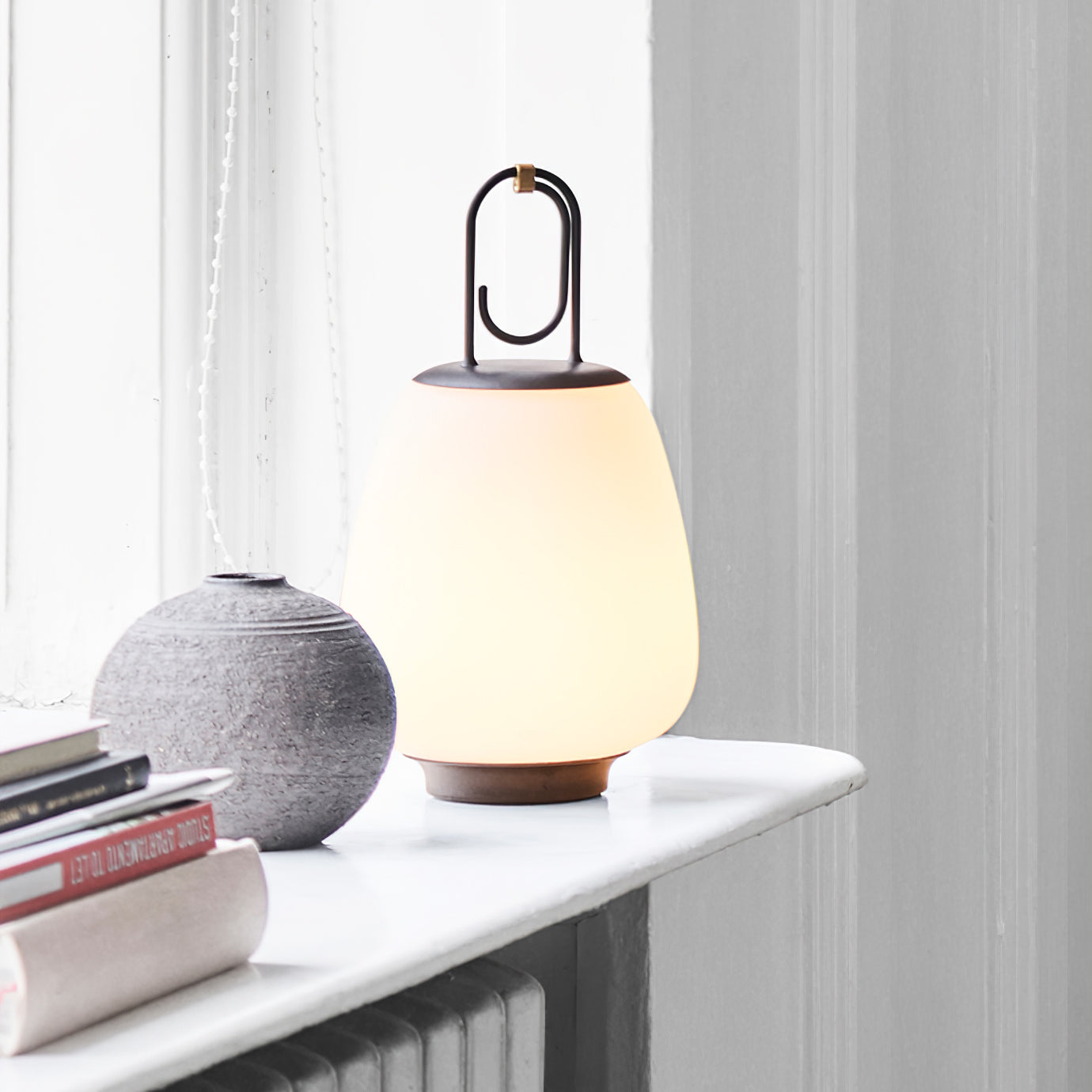 Portable Table Lamp – Elegant Design for Home Office, Warm LED Lighting